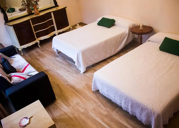 Casa As Marismas Entre Razo Y Baldayo Лема