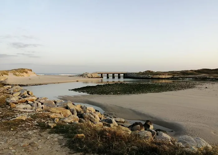 Casa As Marismas Entre Razo Y Baldayo * Лема