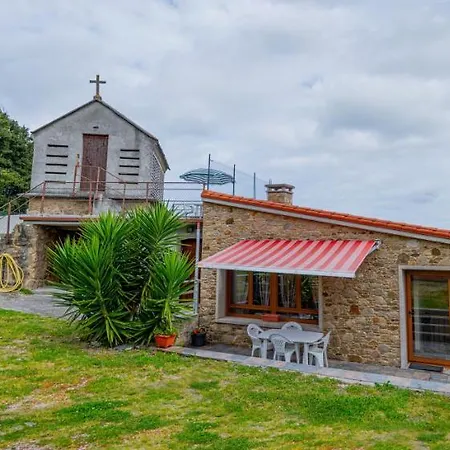 Holiday home Casa As Marismas Entre Razo Y Baldayo Lema